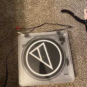 Audio Technica Lp60 record player